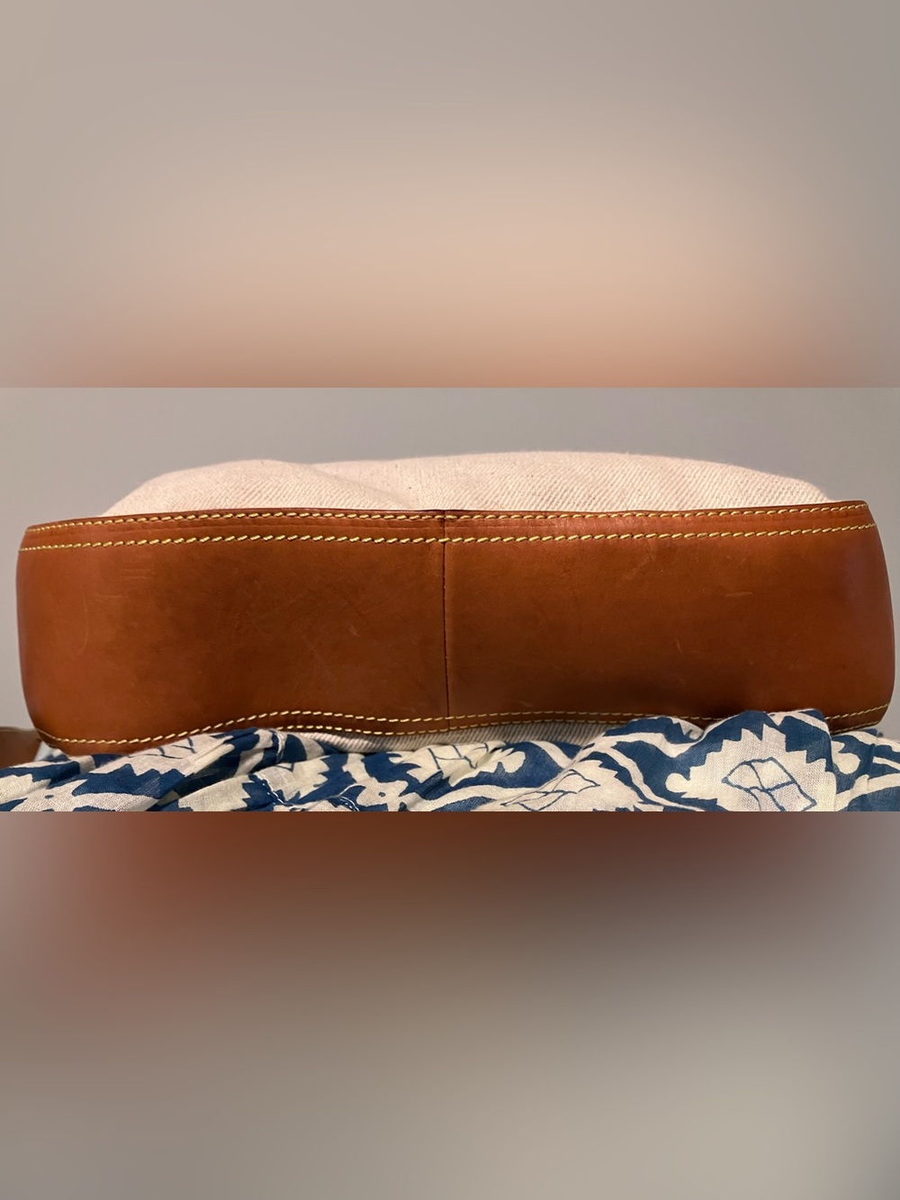 J. McLaughlin canvas and leather shoulder bag - Picture 6 of 12